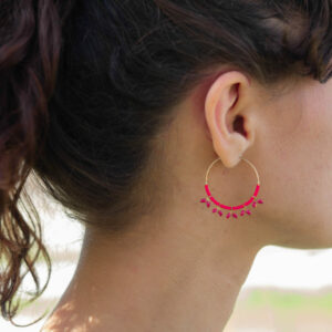 Créoles rouges épis émaillés et perles de verre