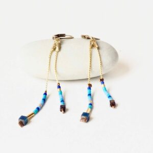 Boucles d’oreilles dorées à l’or fin, minimalistes, bleu